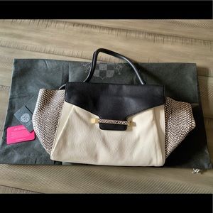 Vince Camuto Julia Bag 💼